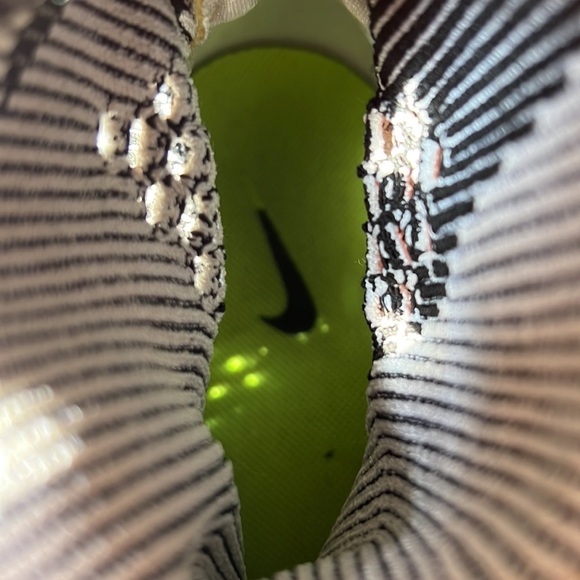 Nike Hyperdunk Flyknit Oreo - Picture 2 of 3